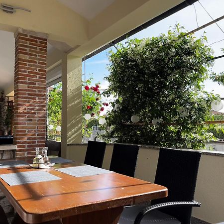 Apartmani Rozi Umag Exterior foto
