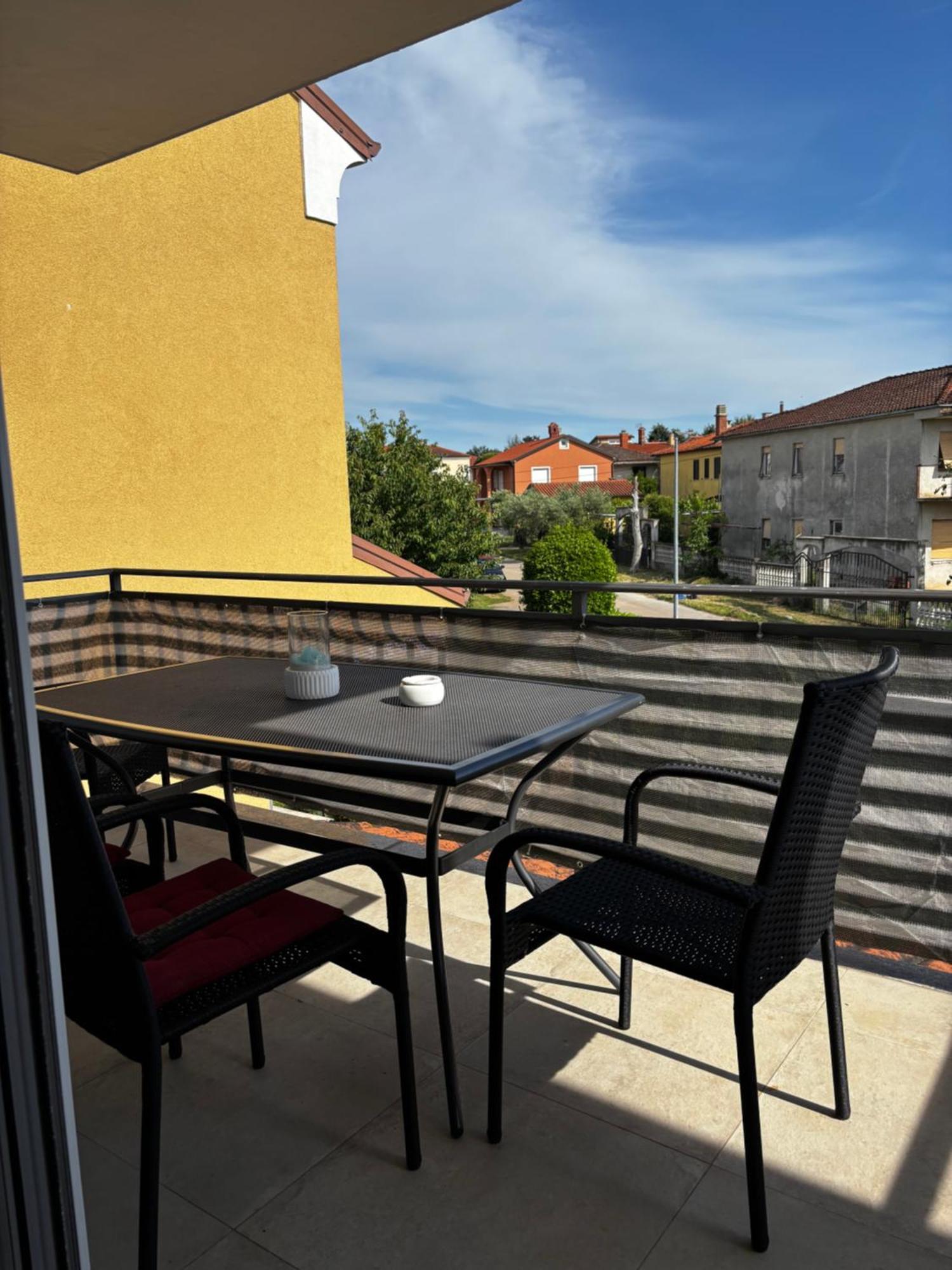 Apartmani Rozi Umag Exterior foto